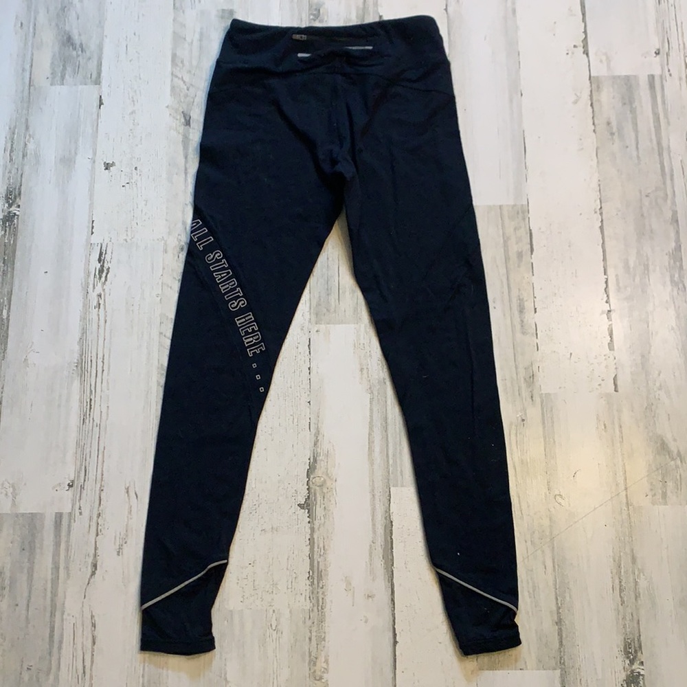 #E2- Small petite - KYODAN Black Athletic Leggings